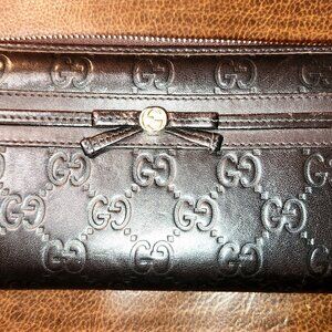 Gucci Mayfair Guccissima Leather Long Zip Around Wallet - EUC